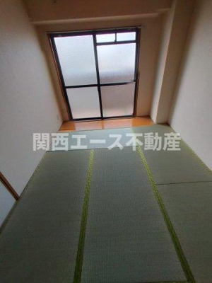  | デルニエアン
