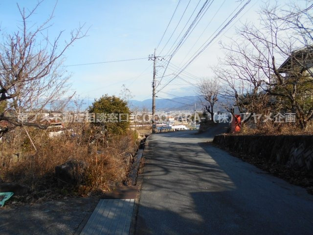 富士川町　売地の周辺|西側より撮影
傾斜地に立地しているので眺めがとてもいいです☆