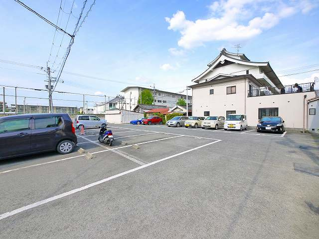 ルーラル登Bの駐車場|駐車場があります