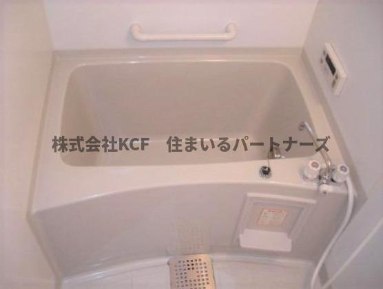 メルベーユ・ドミールA棟の浴室|コンパクトで使いやすいお風呂です