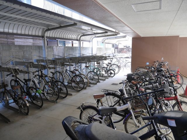 【その他共用部分】 | アルティザ博多駅南 | アルティザ博多駅南の駐輪場