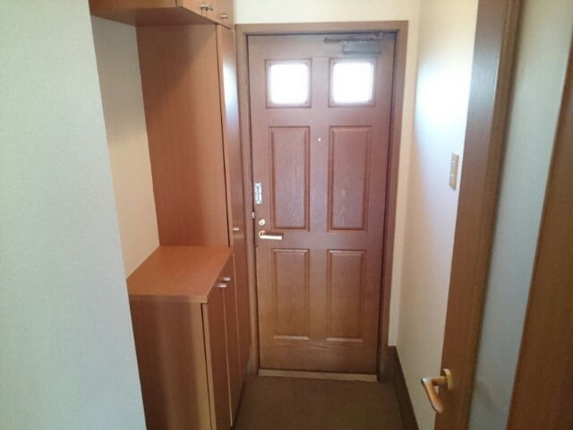 リファインドヴィラⅠの玄関