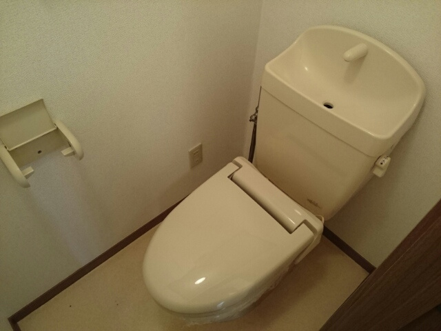 リファインドヴィラⅠのトイレ