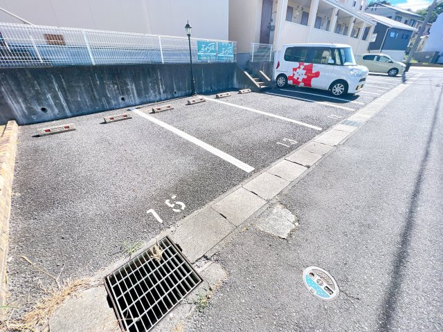ハーベストＢの駐車場
