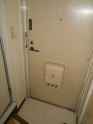 【玄関】 | タナベビル