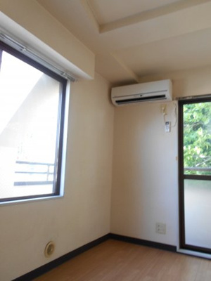 【居間・リビング】 | タナベビル