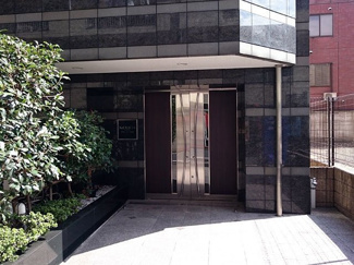 【エントランス】