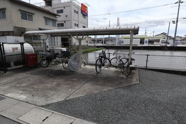デスパシオＡのその他共用部分|屋根付き駐輪場
