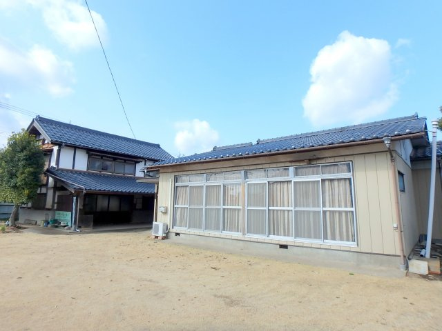 筑西市野殿　中古戸建の外観