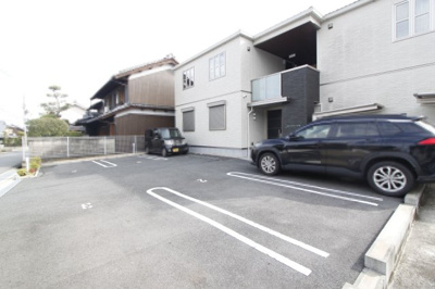 【駐車場】 | シャーメゾンウイル