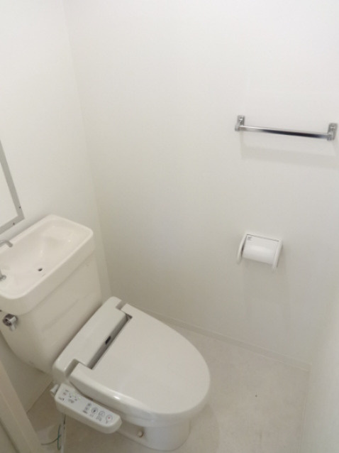 セゾン皿沼のトイレ|同タイプの間取りの写真を使用