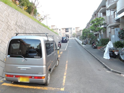 【駐車場】 | 第一ハイム弘明寺 | 平置き駐車場
