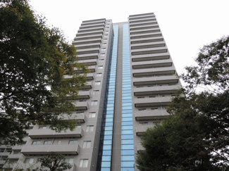 【外観】 | 16階部分・南西向き・3方向角部屋につき陽当り・通風・眺望良好です♪