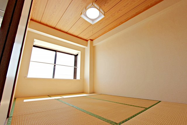 あきる野サンパレスの和室|6帖