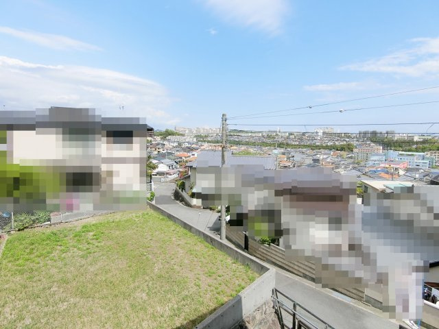 朝霧山手町 一戸建ての展望