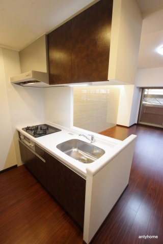 プレジオ本町　仲介手数料無料のキッチン