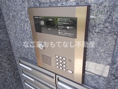 【セキュリティ】 | ルーセントハウス・M | オートロックあり。