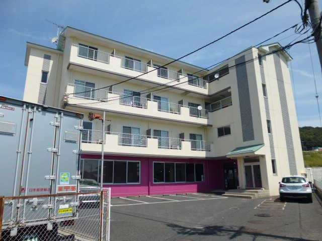 スターマンション新田の外観