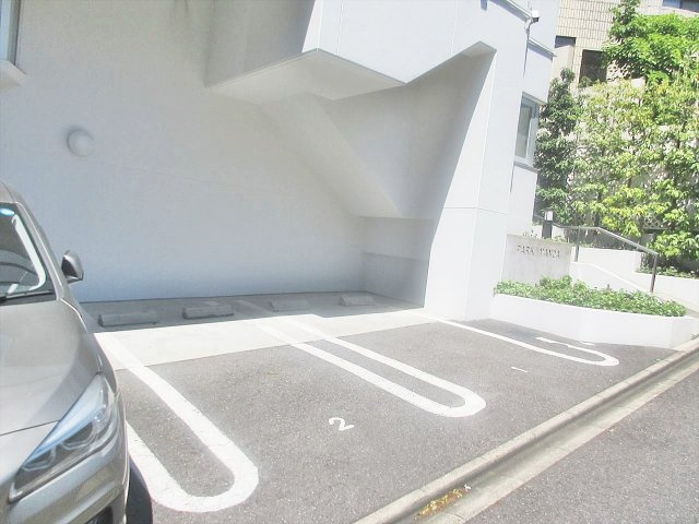 パークマノアの駐車場|パークマリア