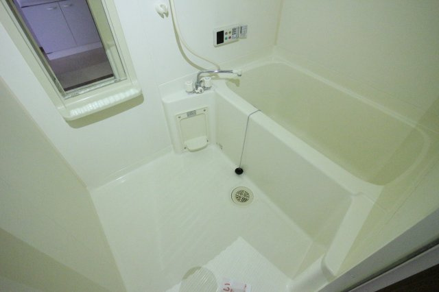 エクセランビラの浴室