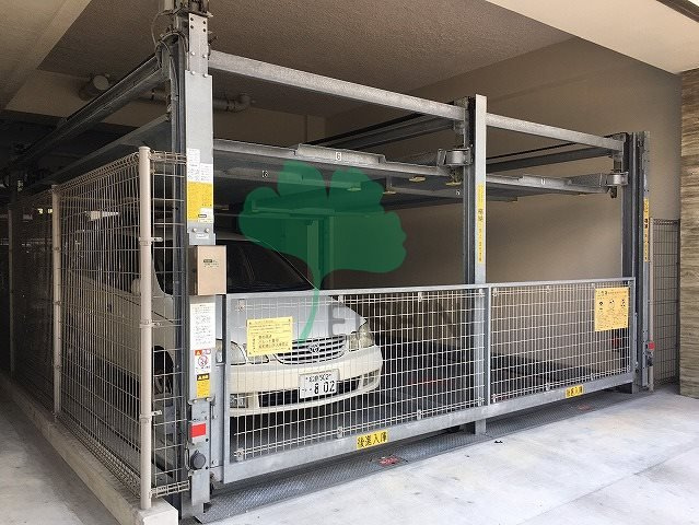 modern palazzo天神北(モダンパラッツォ天神北)の駐車場