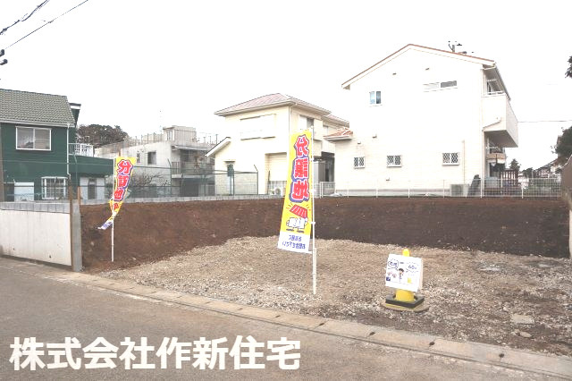 八千代市八千代台南３丁目　売地　古家あり　約６０坪の整形地　建築条件なし　北西側６ｍ公道面の外観|八千代市八千代台南３丁目　売地　建築条件なし　更地　約６０坪の整形地　西側５ｍ公道面　間口は約１３ｍ