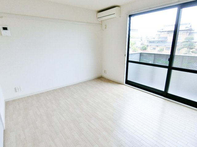 サニーパレス川代Ｂ棟の洋室