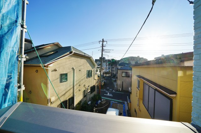 最終１棟～保土ヶ谷駅に平坦徒歩１０分！ＬＤＫ１８・７帖４ＬＤＫ。カースペース２台♪霞台全２棟新築戸建の展望