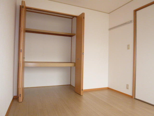 ボンヌシャンスＩＳＩＤＡ　Ａの洋室