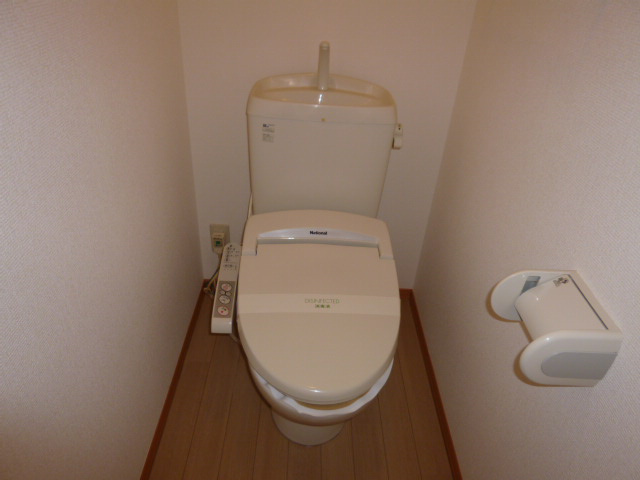 ボンヌシャンスＩＳＩＤＡ　Ａのトイレ|温水洗浄便座