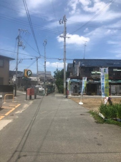 【前面道路含む現地写真】
