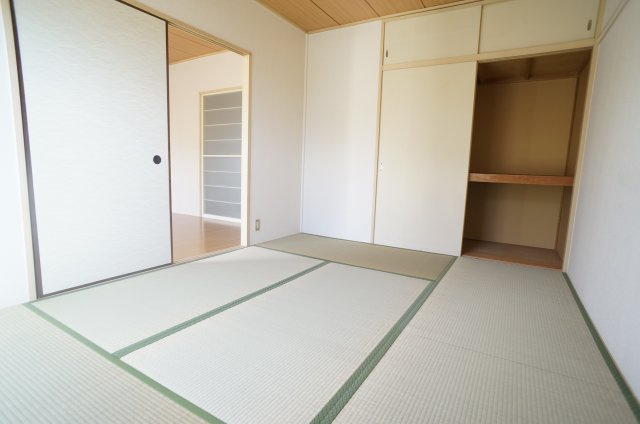 パールシティの和室|参考、同建物・同間取りの号室