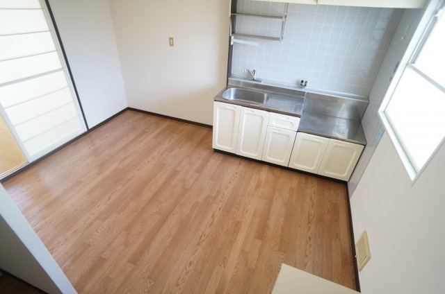 パールシティの居間・リビング|参考、同建物・同間取りの号室