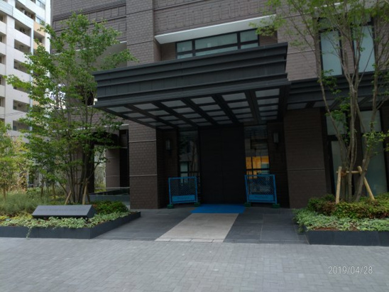 【エントランス】