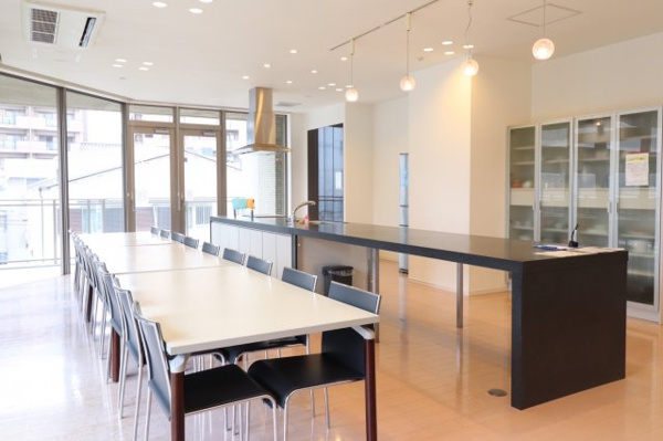 【その他共用部分】 | 【1マイル倶楽部】お料理教室や、誕生日パーティに利用したり…夢が膨らむキッチンスタジオです！