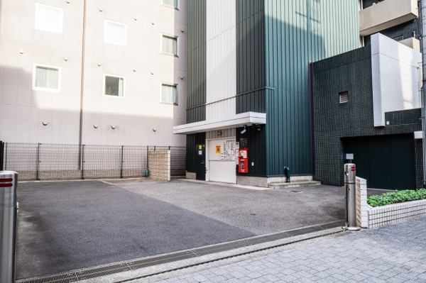 【駐車場】 | 【敷地内駐車場】タワーパーキングなので、愛車が風雨にさらされることもございません！
