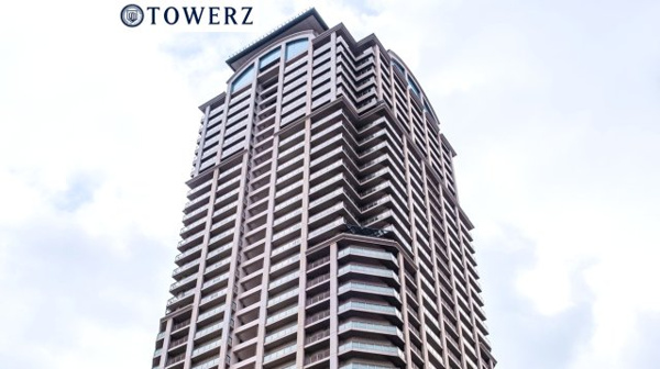 【外観】 | 【外観】天空に溶け込むような外観とカラーデザイン！シャープなシルエットの40階建てタワーマンション！