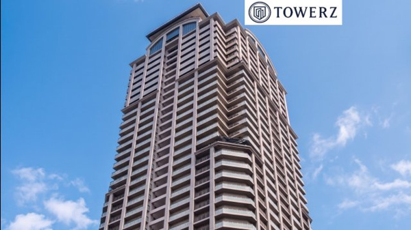 【外観】 | 【外観】天空に溶け込むような外観とカラーデザイン！シャープなシルエットの40階建てタワーマンション！