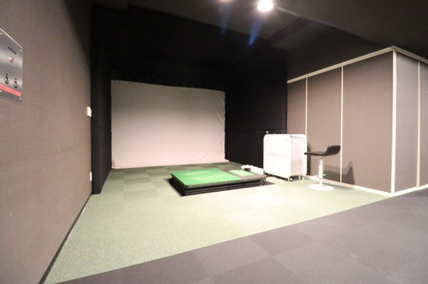 【その他共用部分】 | 【プレイルーム】ゴルフシミュレーターを完備しており、世界の有名コースに挑戦することができます！