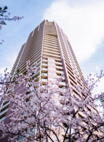 【外観】 | 【外観】地上37階建て、総戸数270戸の超高層タワーマンション！美しい庭園に囲まれたレジデンス！