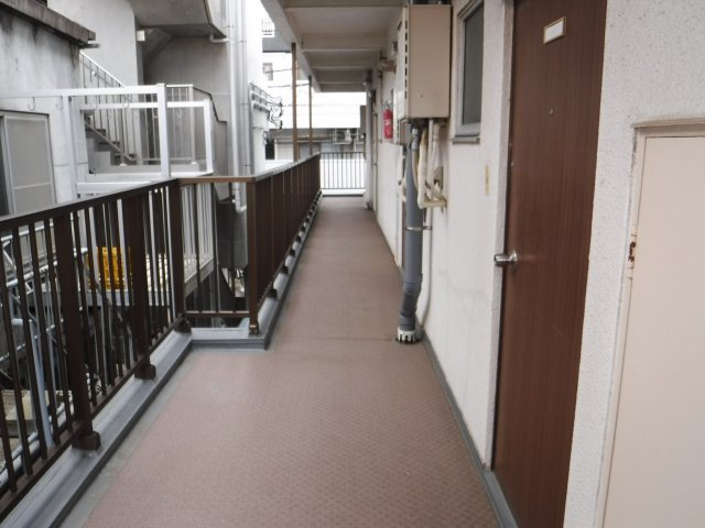 宮崎マンションのロビー