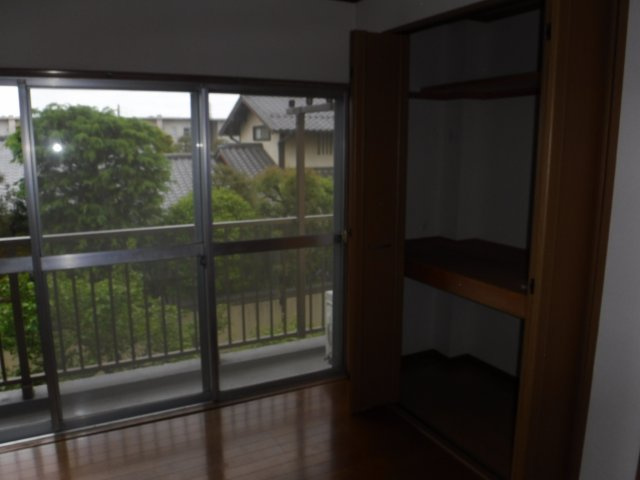 宮崎マンションの居間・リビング