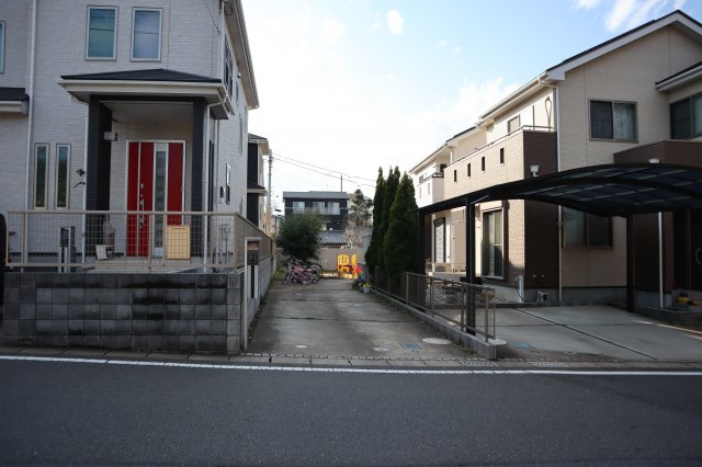 八千代市大和田新田　中古戸建　２０１３年建築　土地約７０坪・建物約３３坪の外観