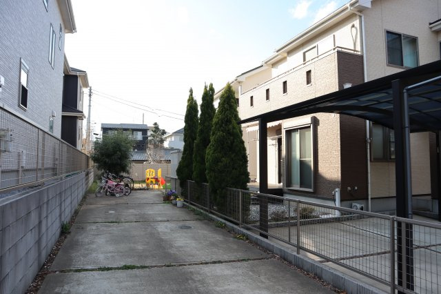 八千代市大和田新田　中古戸建　２０１３年建築　土地約７０坪・建物約３３坪の外観