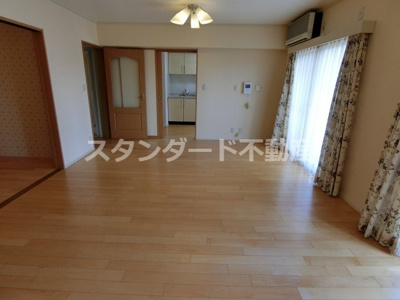 【居間・リビング】 | センチュリーさくら16