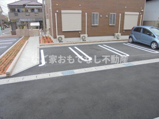【駐車場】
