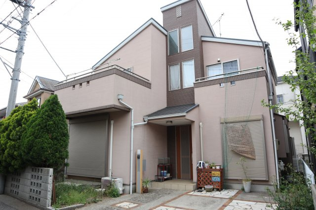 八千代市大和田　中古戸建　平成１８年建築　東南側公道面