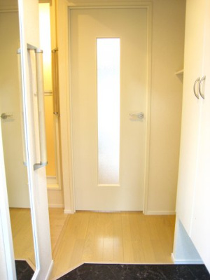 【玄関】 | ゾンマー