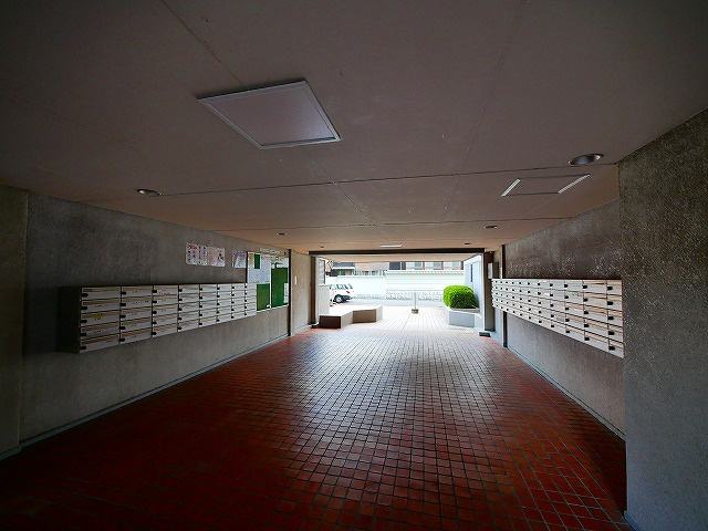 奈良コーポラスのロビー