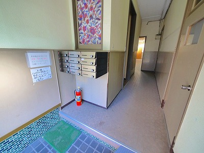 ナラパーク吉村のエントランス